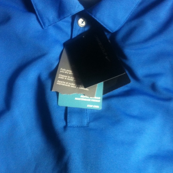 NWT!🎉Men's Nike Golf shirt⛳️ - Picture 3 of 4